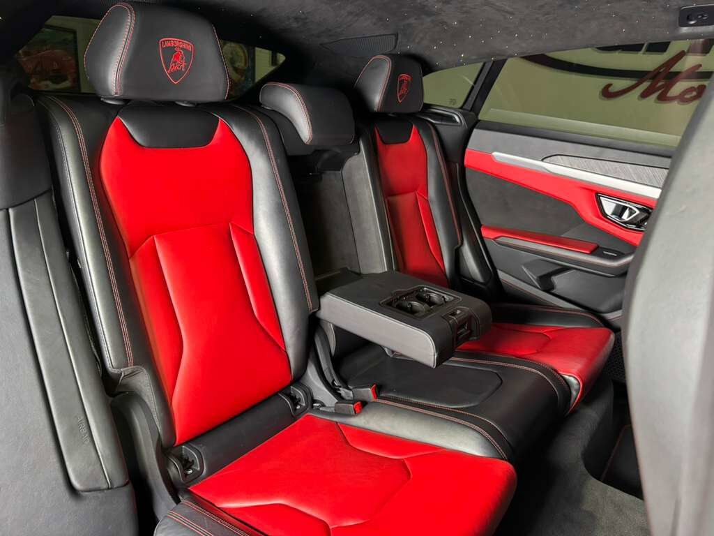 2019 Lamborghini Urus panoramic roof, Rosso Mars calipers/interior, Bang & Olufsen audio system AND MUCH MORE!! Fort Lauderdale FL