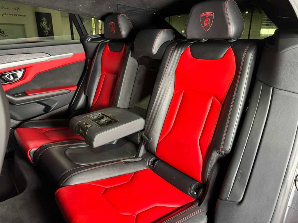 2019 Lamborghini Urus panoramic roof, Rosso Mars calipers/interior, Bang & Olufsen audio system AND MUCH MORE!! Fort Lauderdale FL