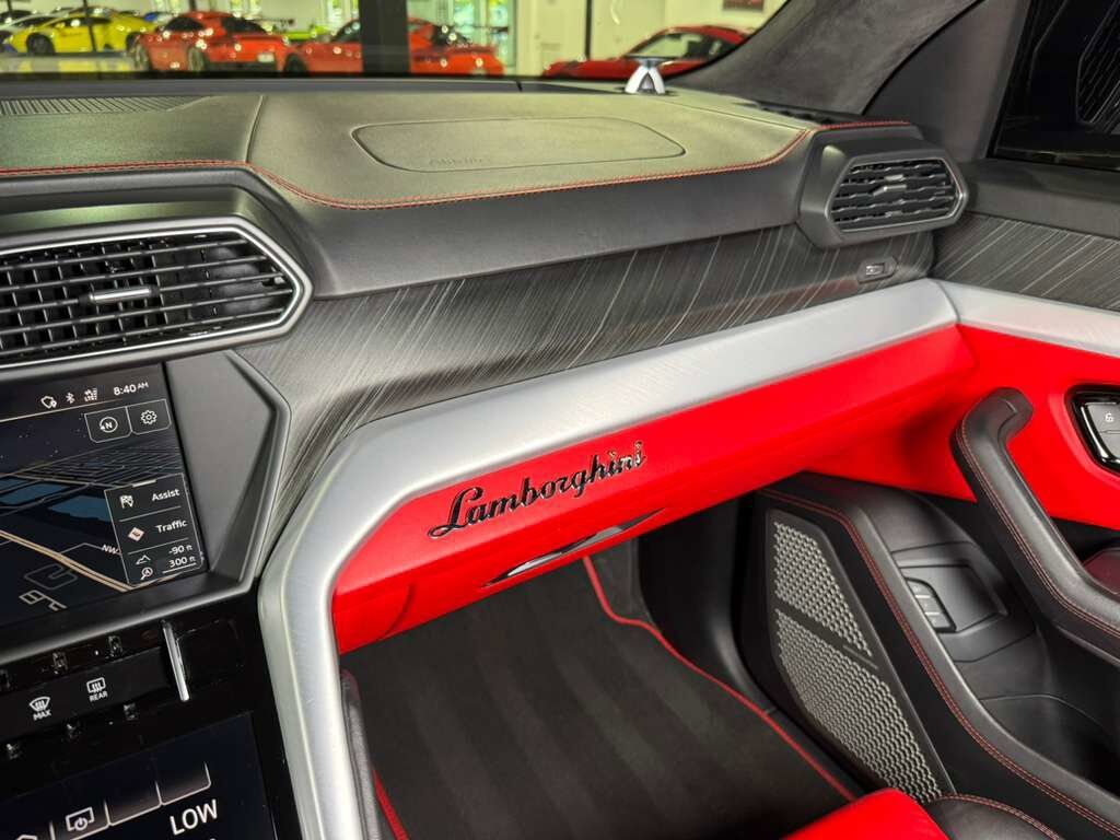 2019 Lamborghini Urus panoramic roof, Rosso Mars calipers/interior, Bang & Olufsen audio system AND MUCH MORE!! Fort Lauderdale FL