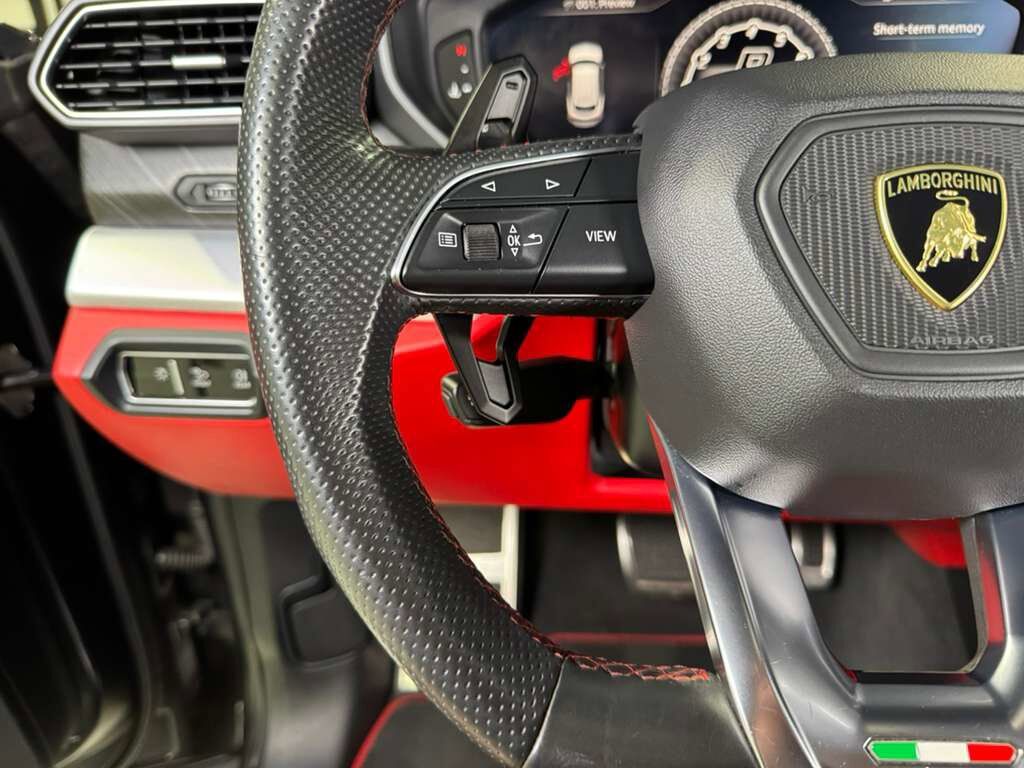 2019 Lamborghini Urus panoramic roof, Rosso Mars calipers/interior, Bang & Olufsen audio system AND MUCH MORE!! Fort Lauderdale FL
