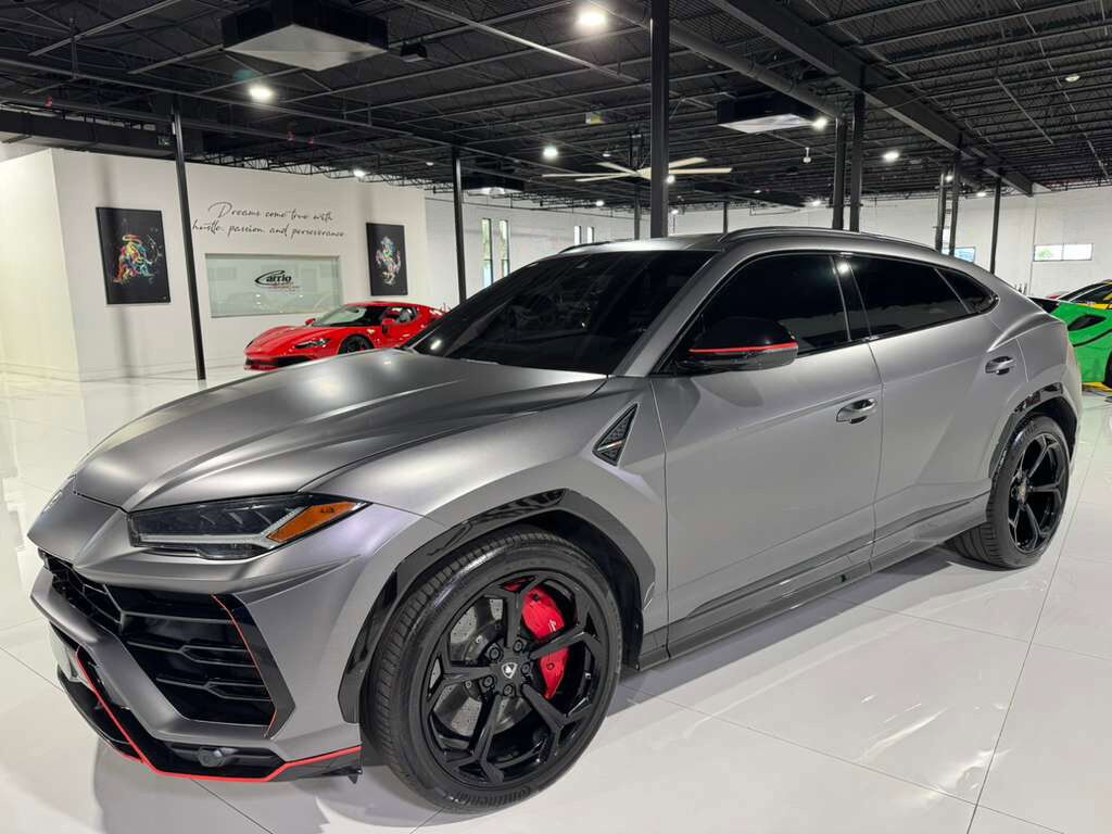 2019 Lamborghini Urus panoramic roof, Rosso Mars calipers/interior, Bang & Olufsen audio system AND MUCH MORE!! Fort Lauderdale FL