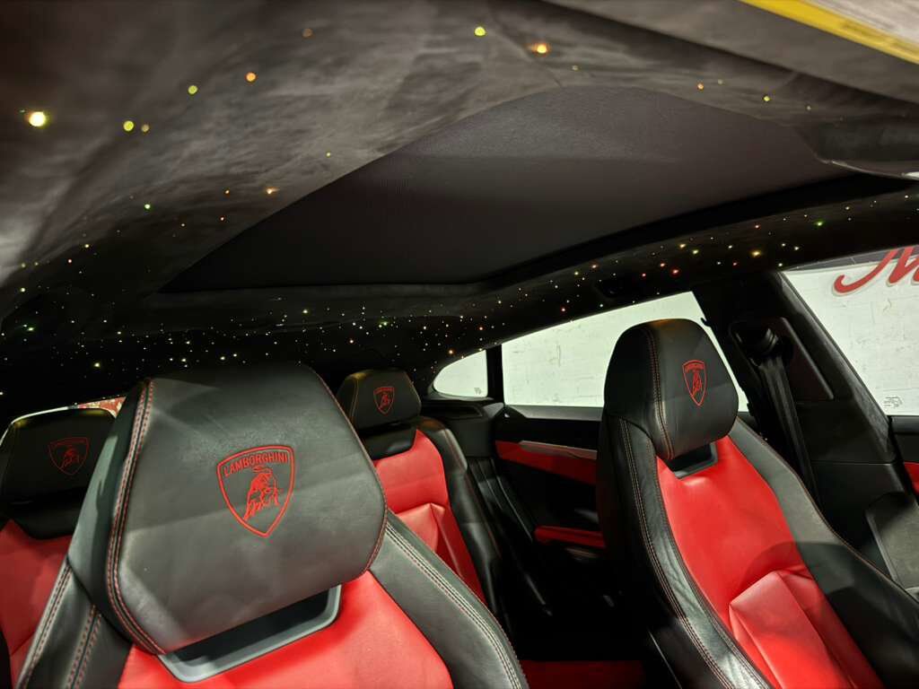 2019 Lamborghini Urus panoramic roof, Rosso Mars calipers/interior, Bang & Olufsen audio system AND MUCH MORE!! Fort Lauderdale FL