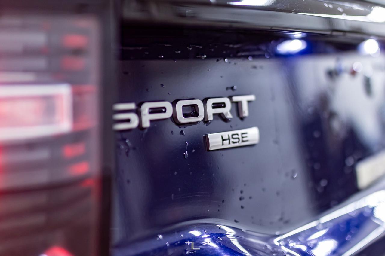 2019 Land Rover Discovery AWD HSE Sport Leather Roof Nav BCam Red Deer AB