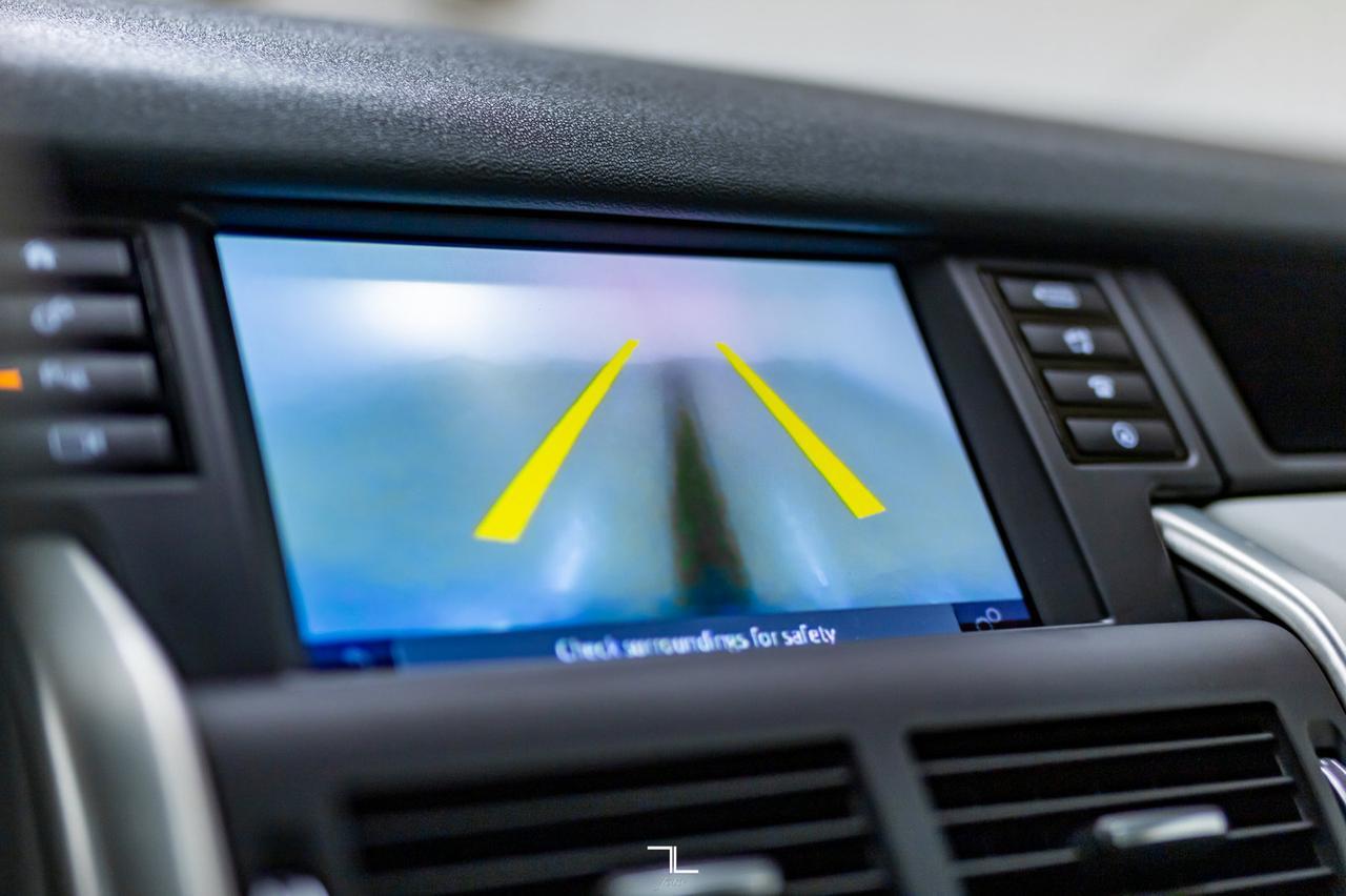 2019 Land Rover Discovery AWD HSE Sport Leather Roof Nav BCam Red Deer AB