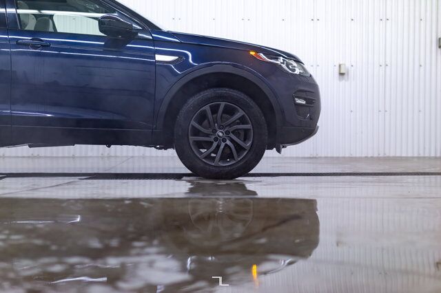 2019 Land Rover Discovery AWD HSE Sport Leather Roof Nav BCam Red Deer AB