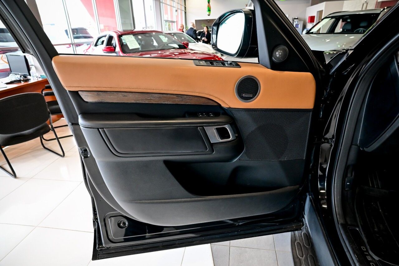 2019 Land Rover Discovery HSE Luxury, 20'' Wheels, CarPlay Springfield NJ