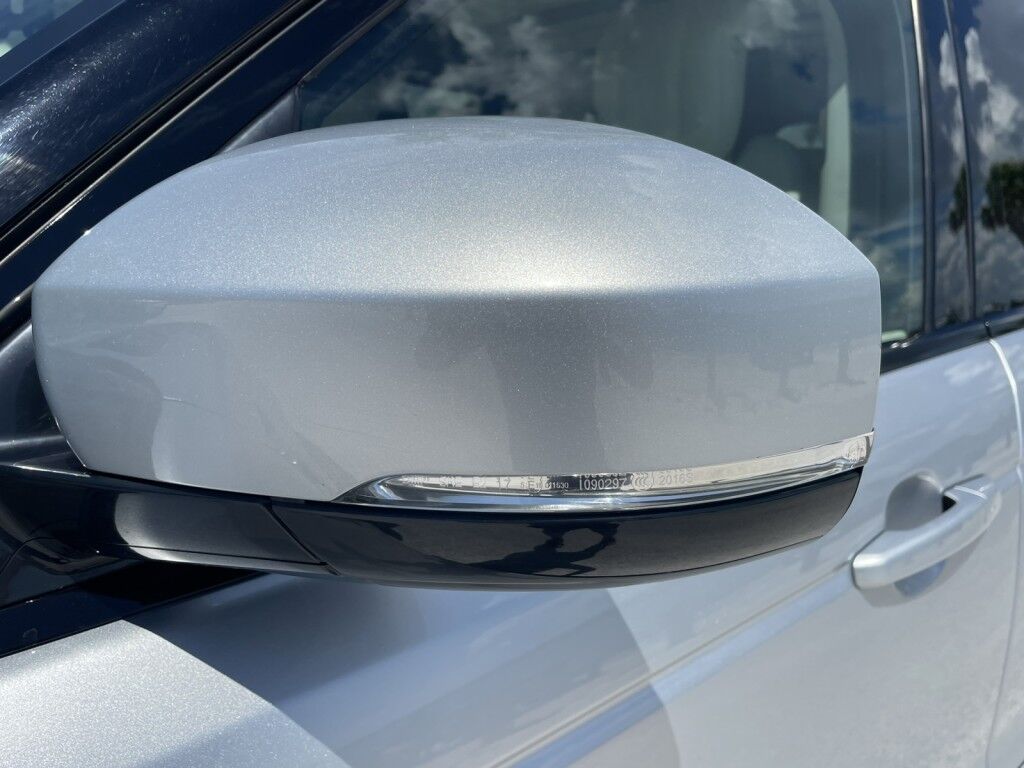 2019 Land Rover Range Rover Sport HSE~CLEAN CARFAX~ADJUSTABLE SUSPENSION~BLIND SPOT WARNING~CRASH SENSORS~MEMORIZED SEAT SETTINGS~PANORAMIC MOONROOF / SUNROOF~PREMIUM LEATHER SEATS~PREMIUM SOUND SYSTEM~REMOTE ENGINE START Sarasota FL