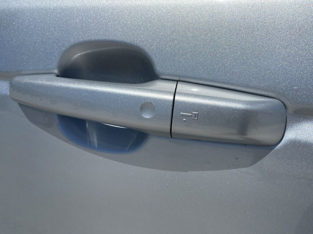 2019 Land Rover Range Rover Sport HSE~CLEAN CARFAX~ADJUSTABLE SUSPENSION~BLIND SPOT WARNING~CRASH SENSORS~MEMORIZED SEAT SETTINGS~PANORAMIC MOONROOF / SUNROOF~PREMIUM LEATHER SEATS~PREMIUM SOUND SYSTEM~REMOTE ENGINE START Sarasota FL