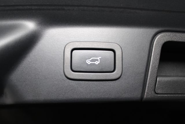 2019 Land Rover Range Rover Velar P250 R-Dynamic SE Chantilly VA