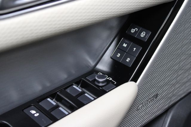2019 Land Rover Range Rover Velar P250 R-Dynamic SE Chantilly VA