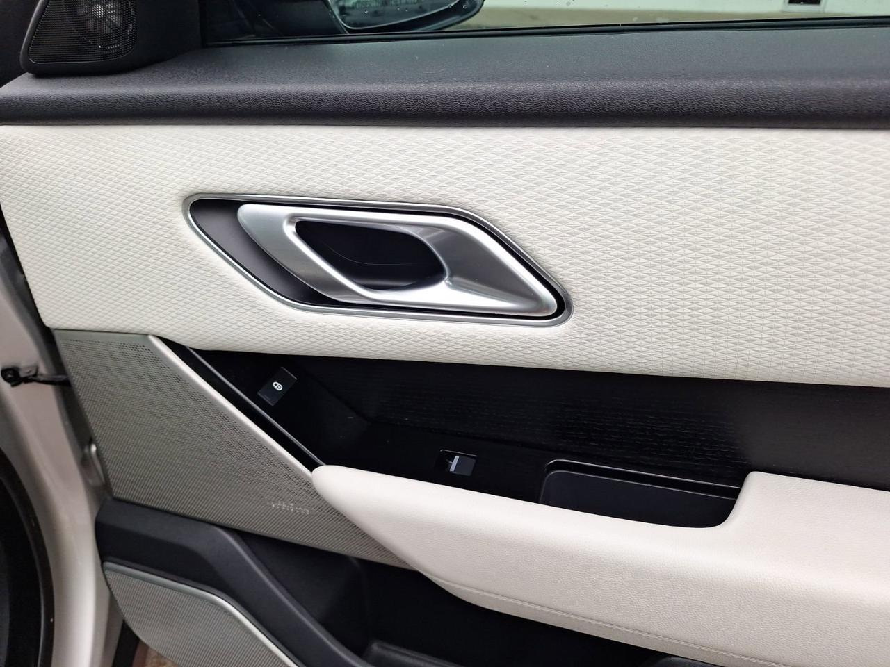 2019 Land Rover Range Rover Velar R-Dynamic SE Hurst TX