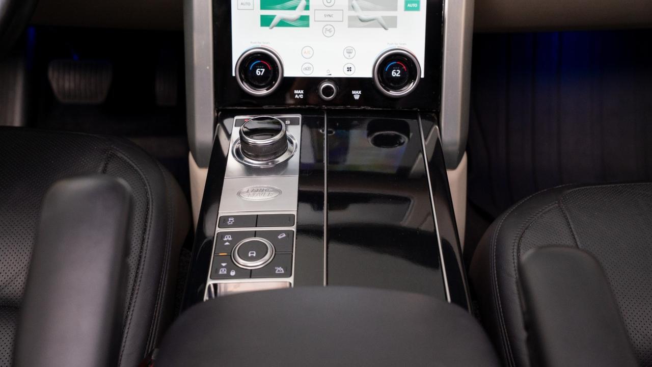 2019 Land Rover Range Rover w/ Meridian Sound, Black Exterior Pack, & Vission Assist Franklin TN