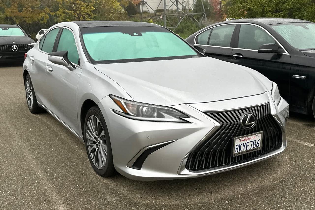 2019 Lexus ES