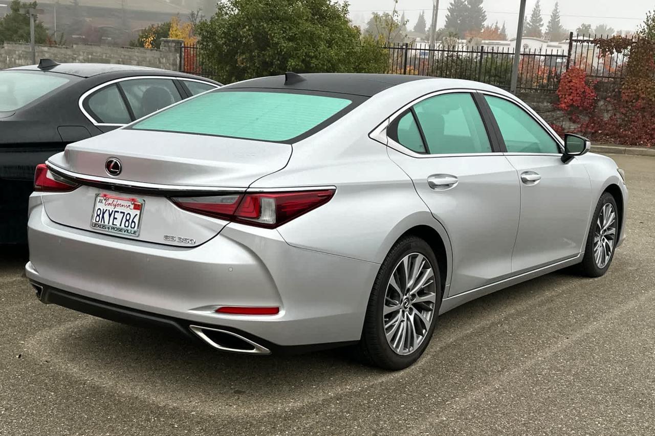 2019 Lexus ES