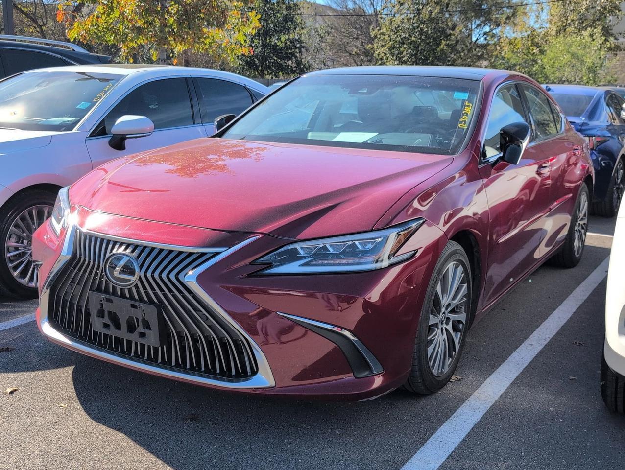 2019 Lexus ES