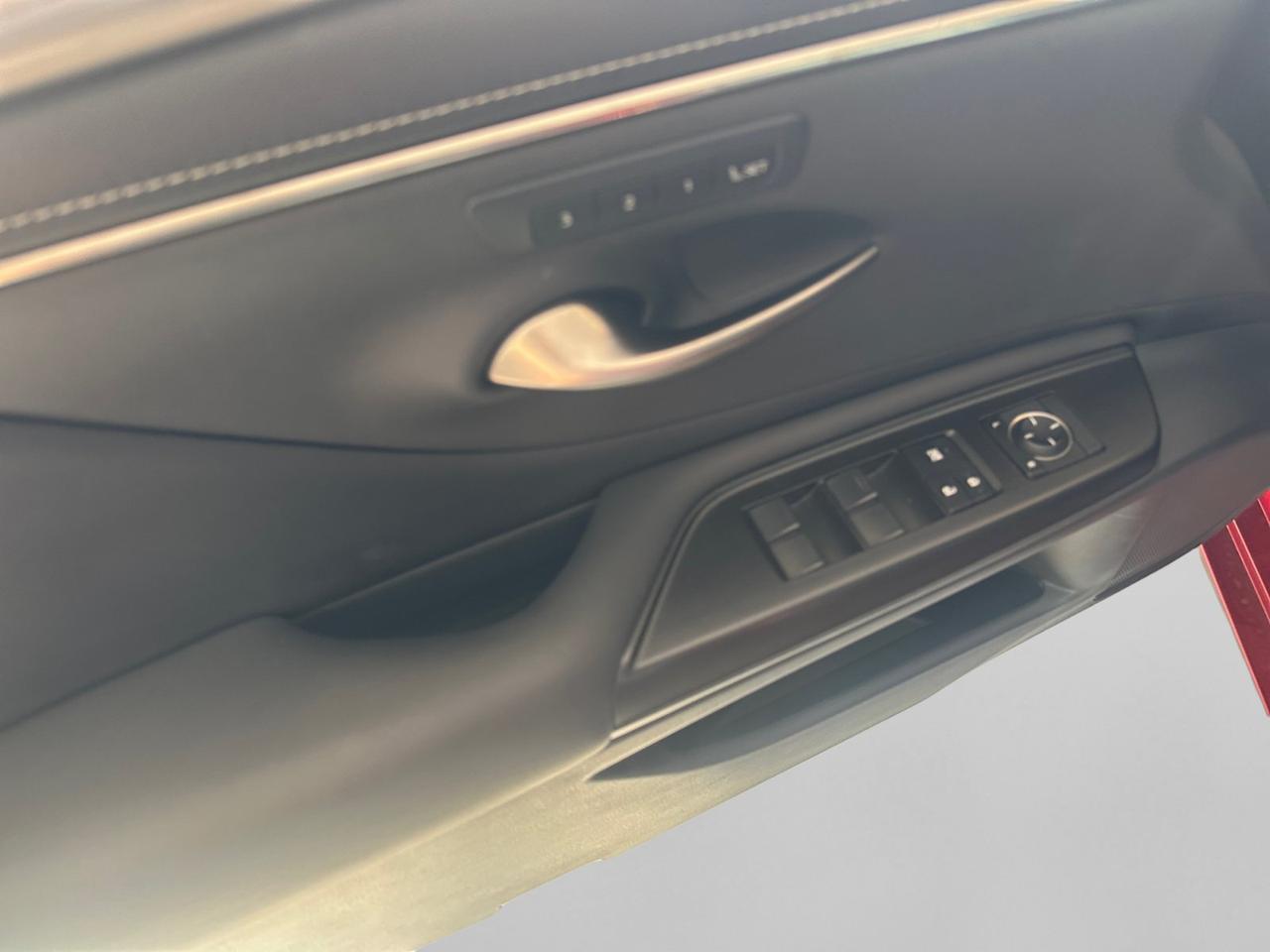 2019 Lexus ES  Selma TX