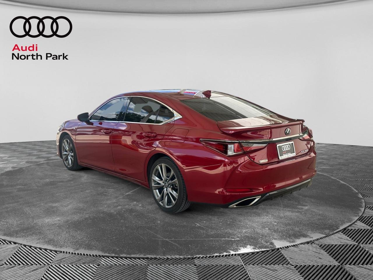2019 Lexus ES