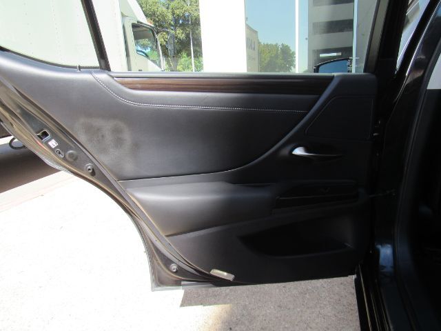 2019 Lexus ES 300h Luxury Plano TX