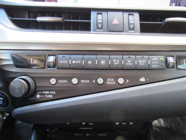 2019 Lexus ES 300h Luxury Plano TX