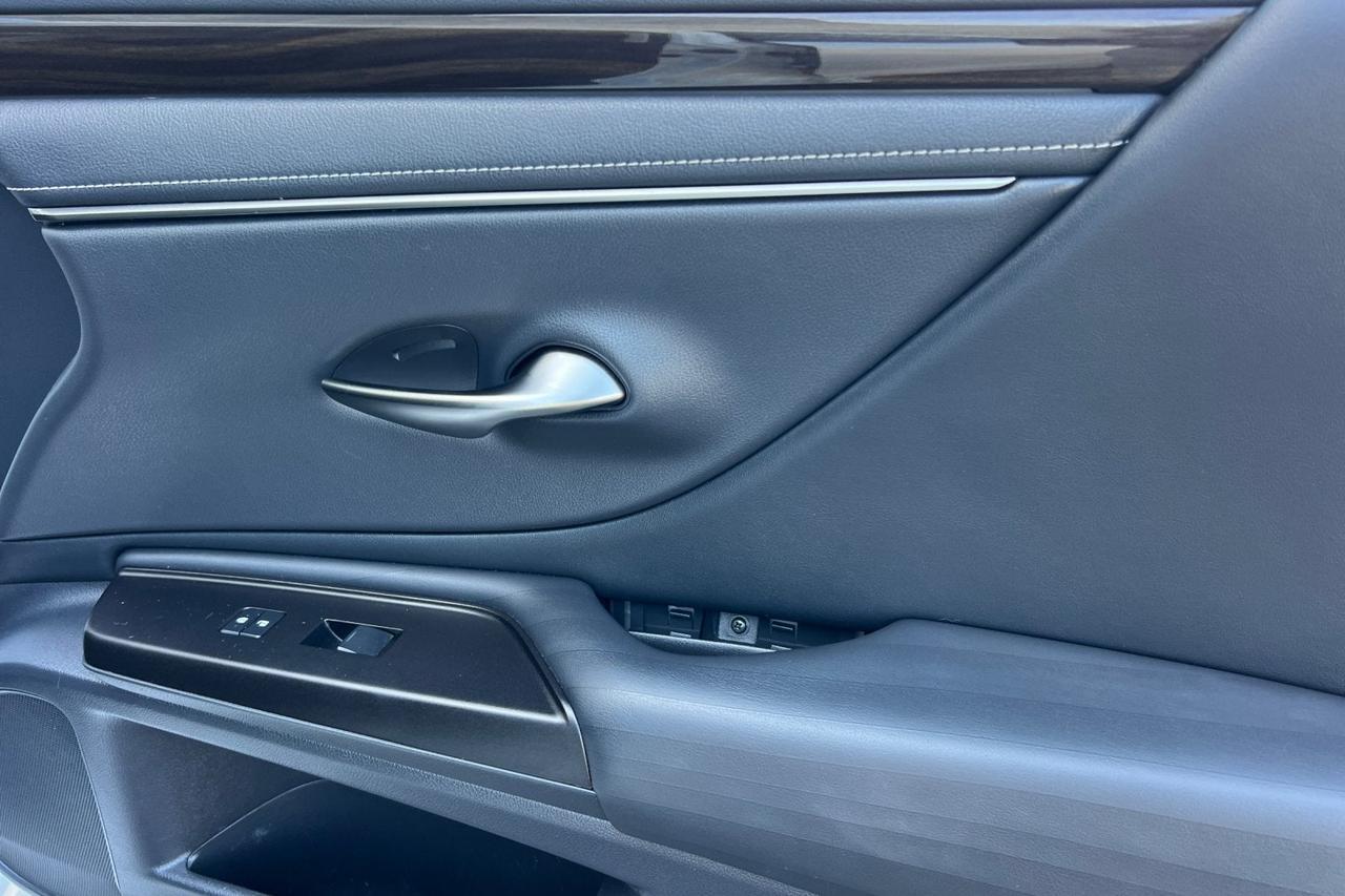 2019 Lexus ES 300h Luxury Roseville CA