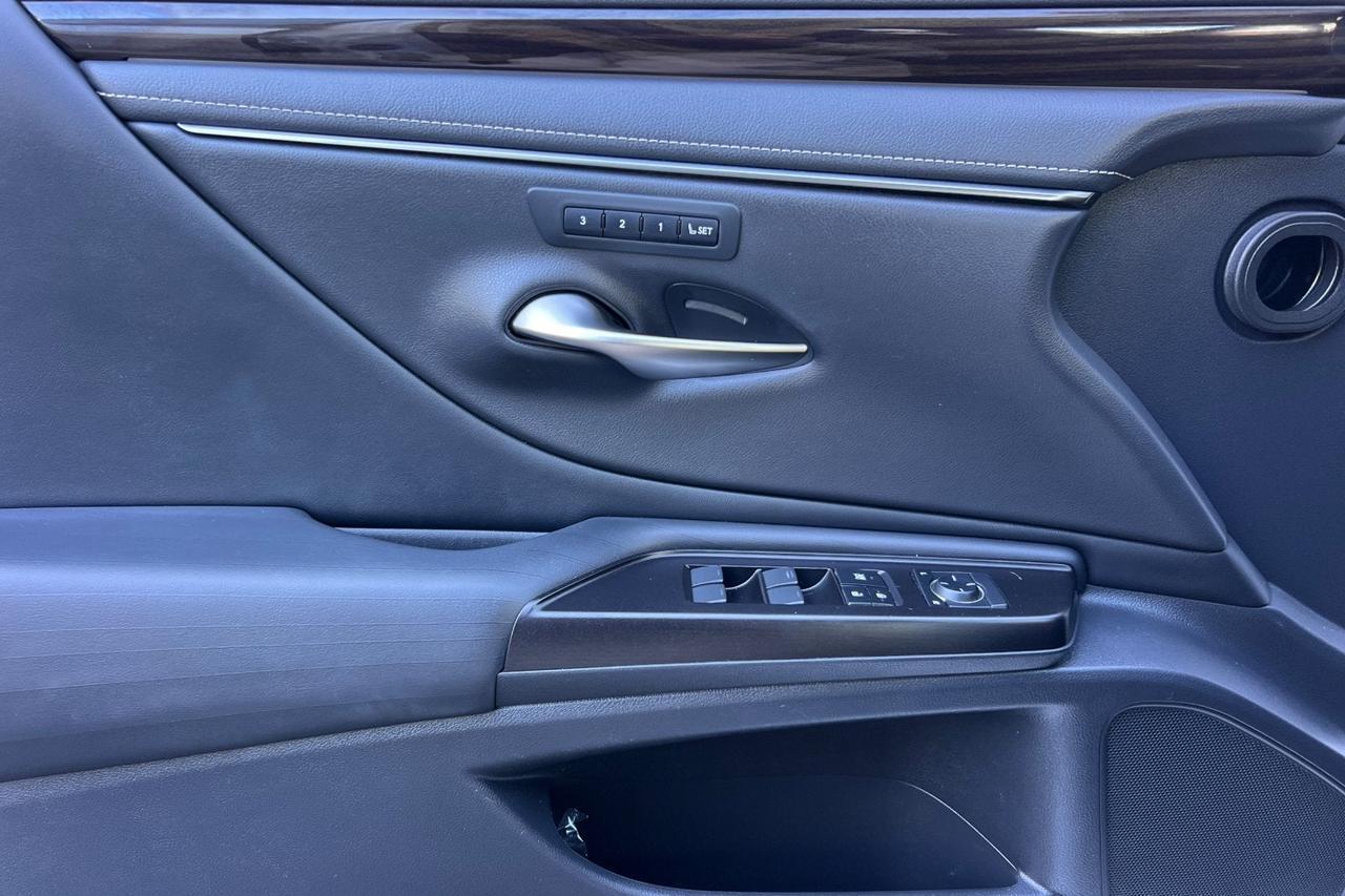 2019 Lexus ES 300h Luxury Roseville CA