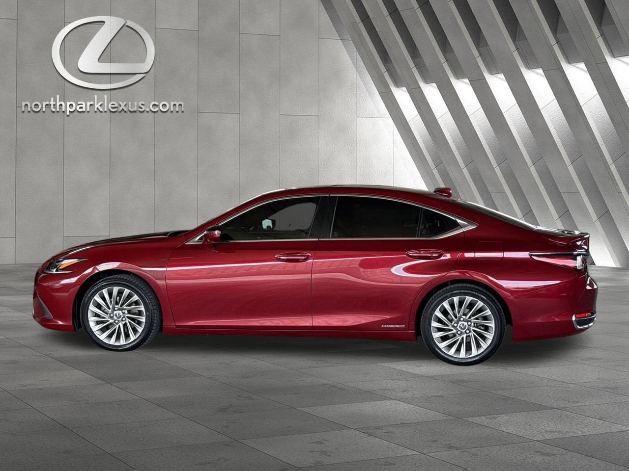 2019 Lexus ES