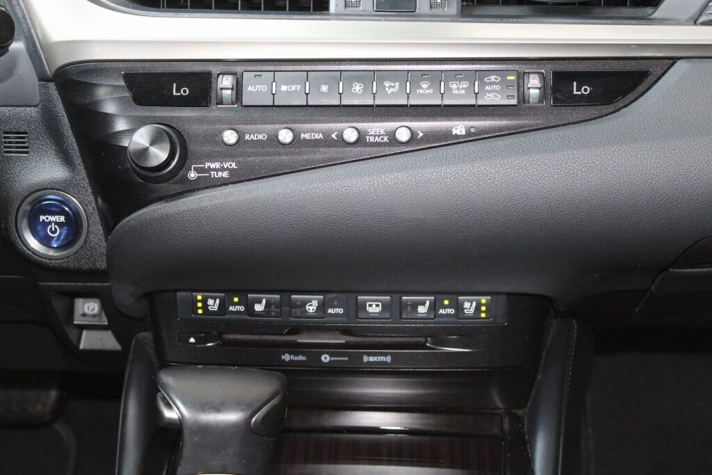 2019 Lexus ES 300h Luxury Richmond VA