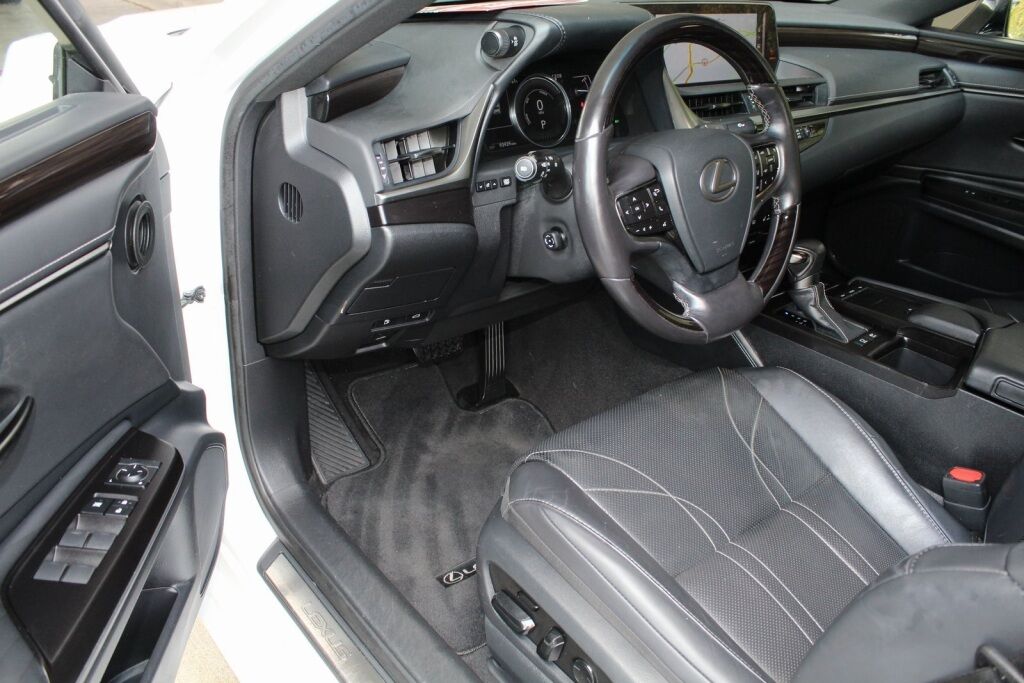 2019 Lexus ES 300h Luxury Richmond VA