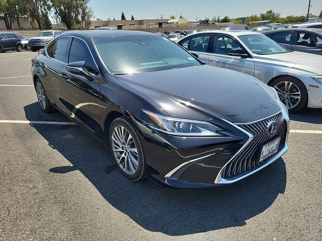 2019 Lexus ES 300h