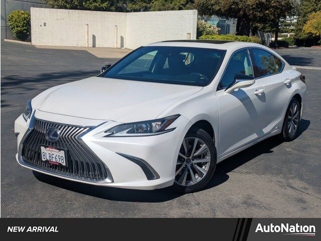 2019 Lexus ES 300h