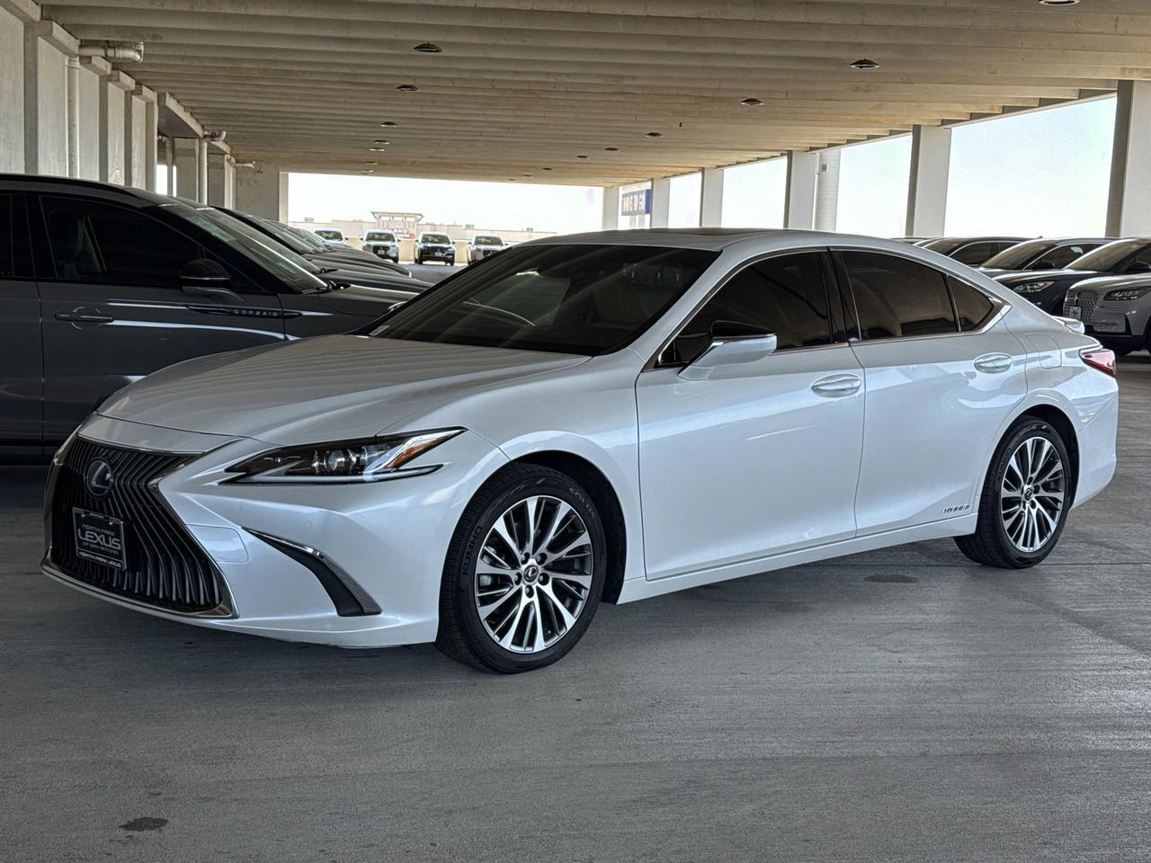 2019 Lexus ES 300h