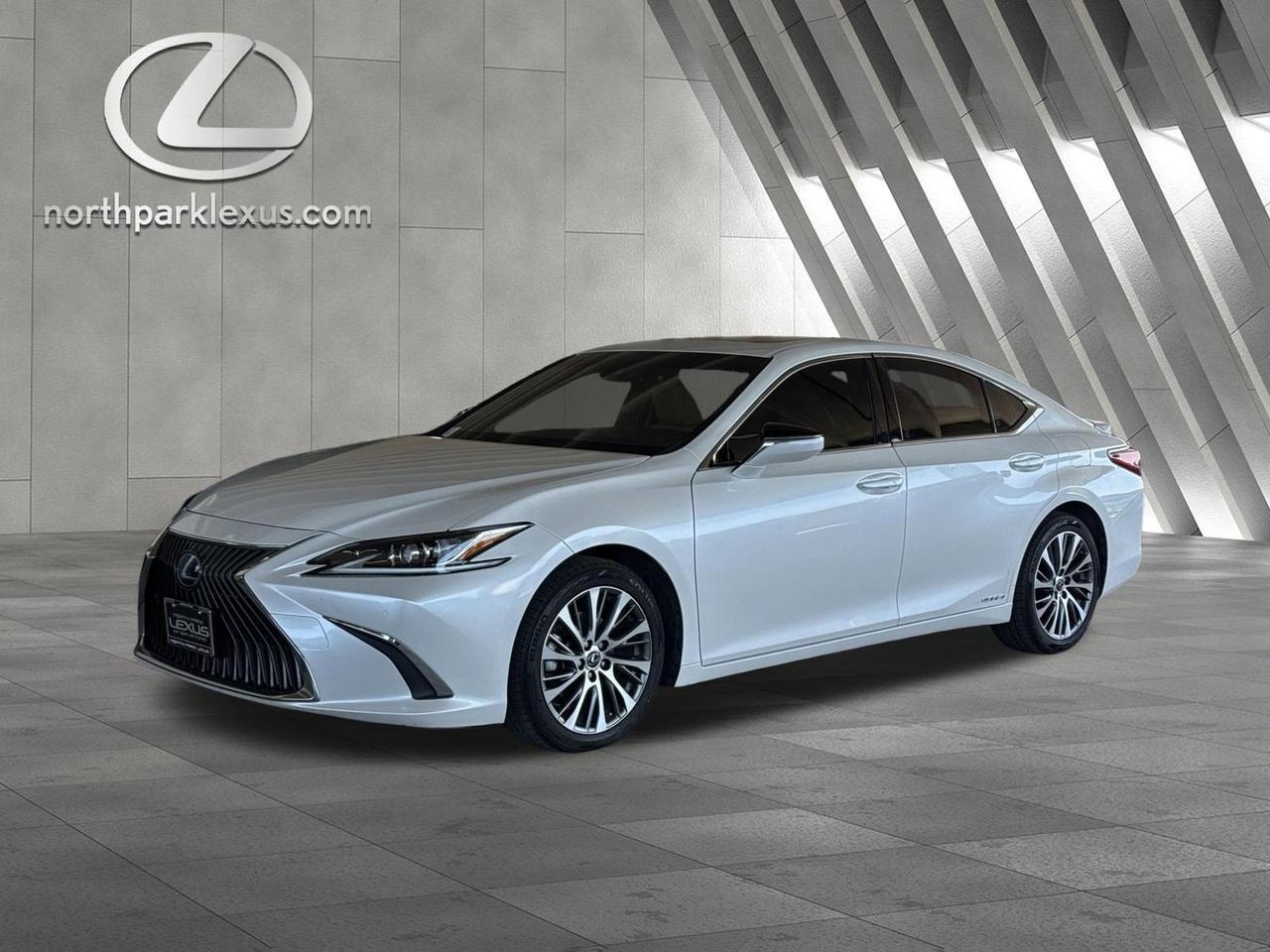 2019 Lexus ES 300h