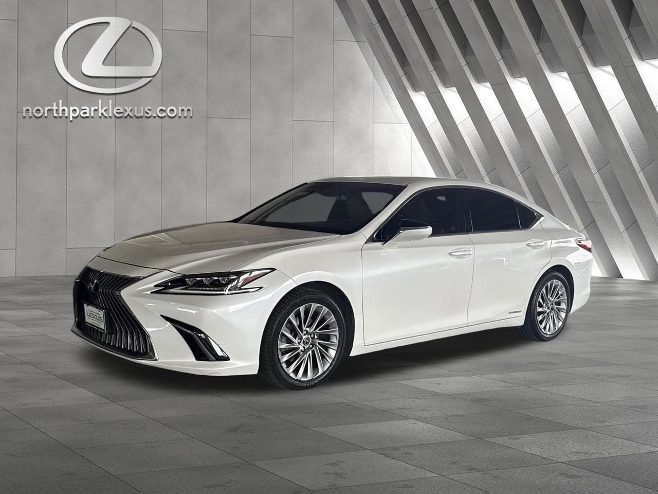 2019 Lexus ES 300h Ultra Luxury