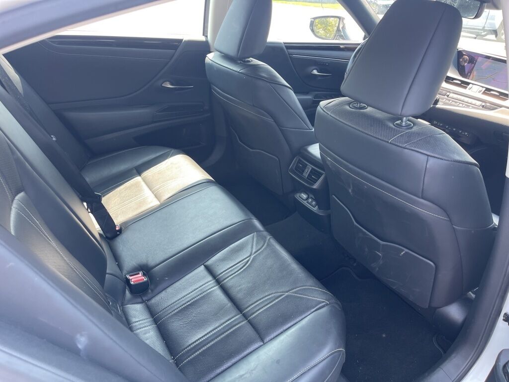2019 Lexus ES 300h Richmond VA