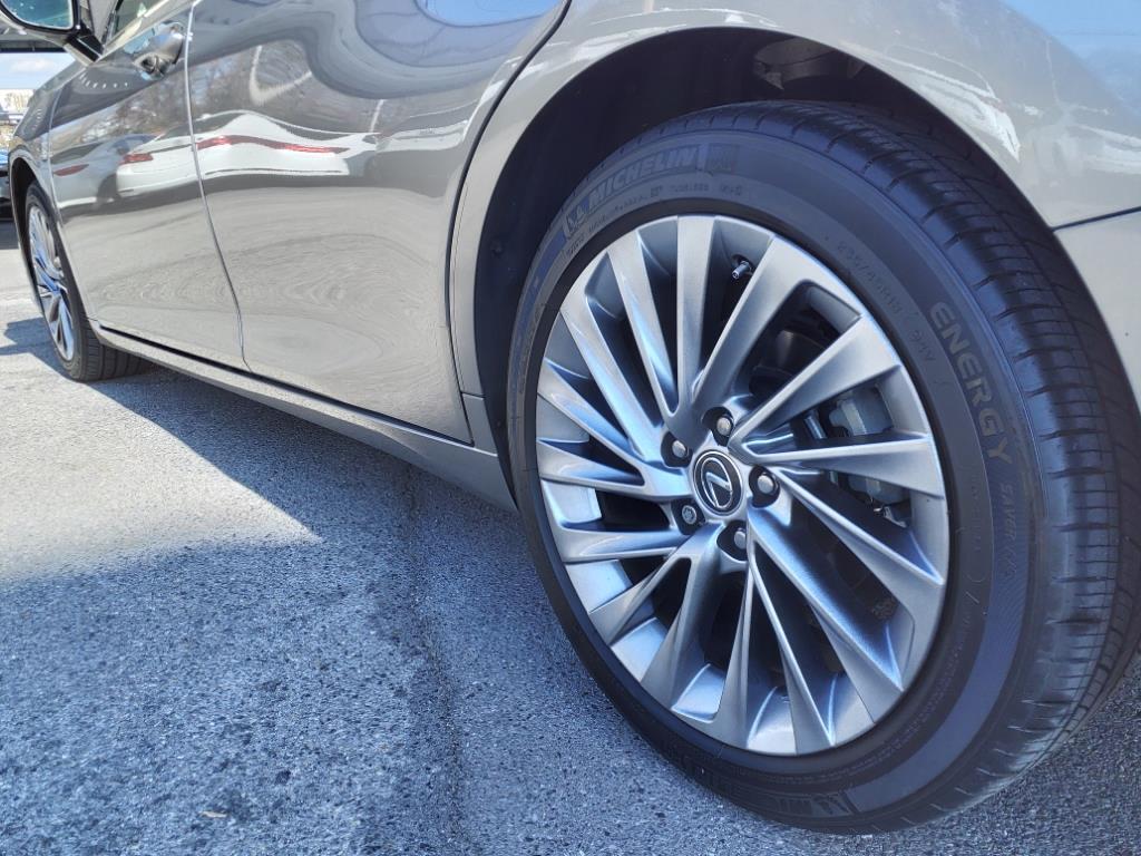 2019 Lexus ES 350 . Roanoke VA