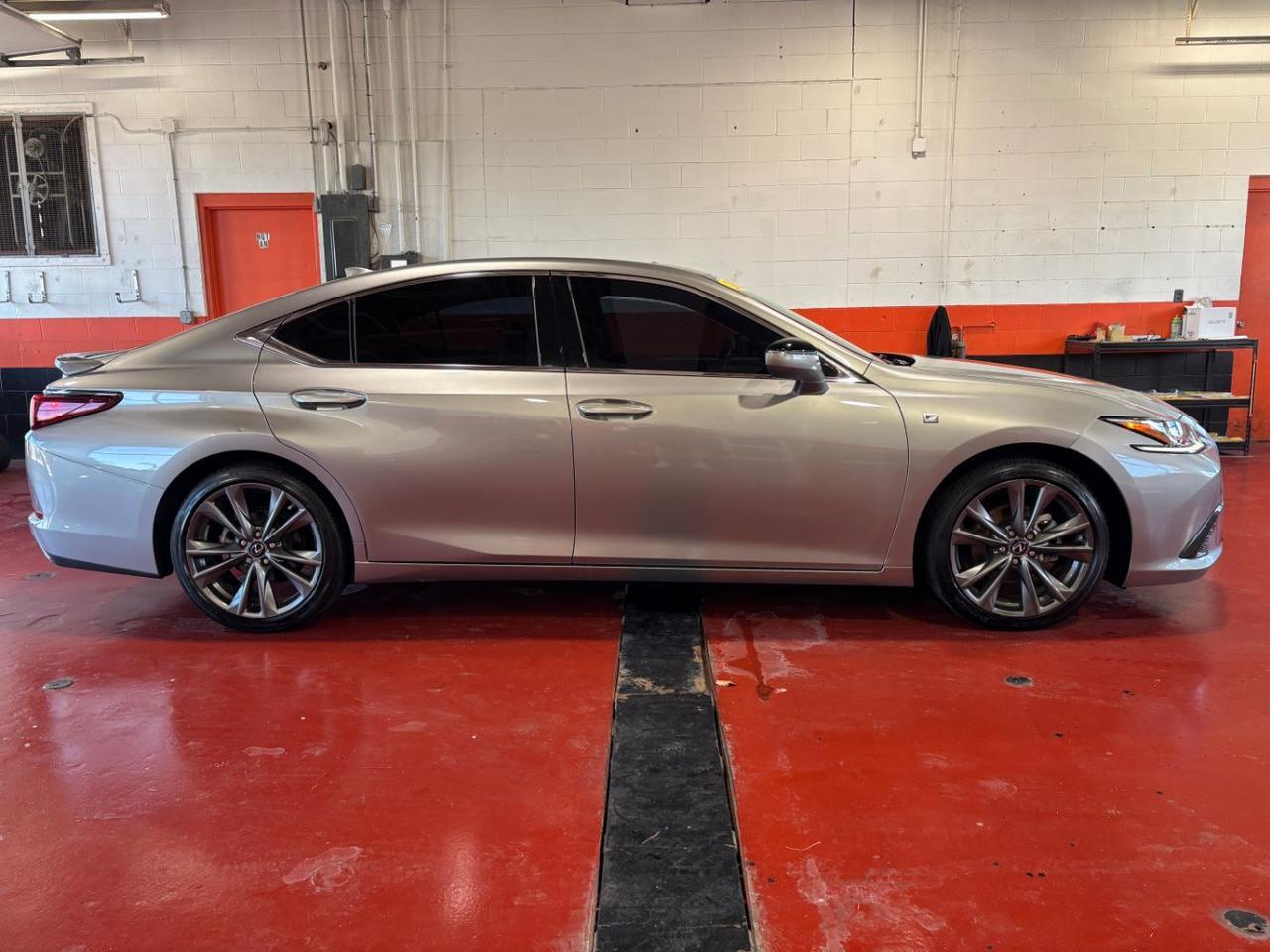 2019 Lexus ES 350 F SPORT