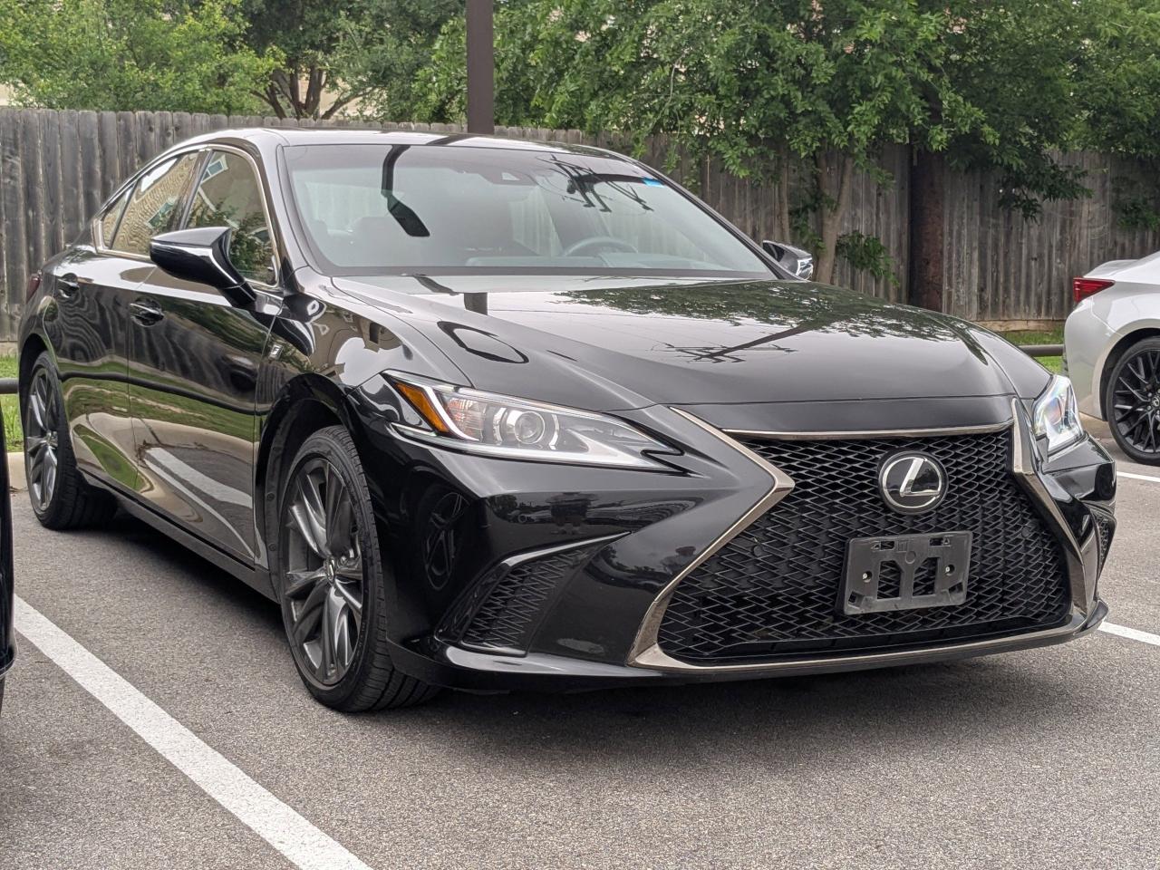 2019 Lexus ES