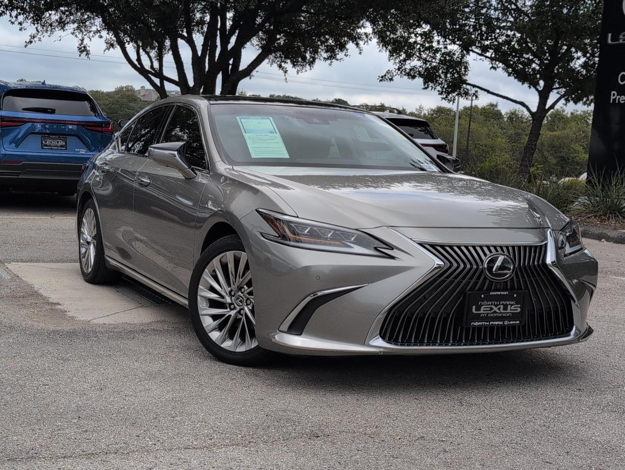 2019 Lexus ES