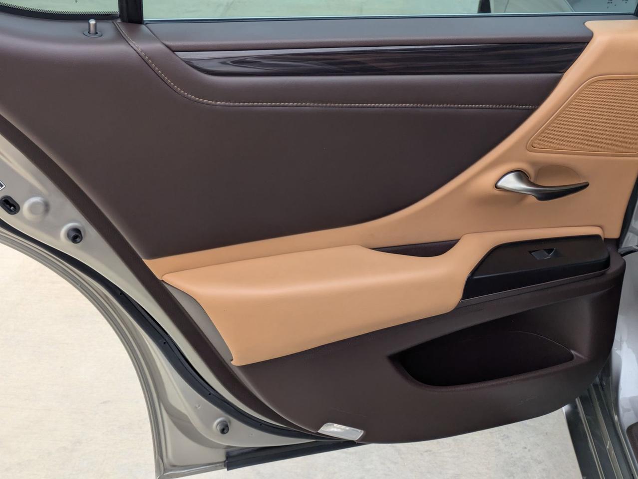 2019 Lexus ES 350 Luxury Castroville TX