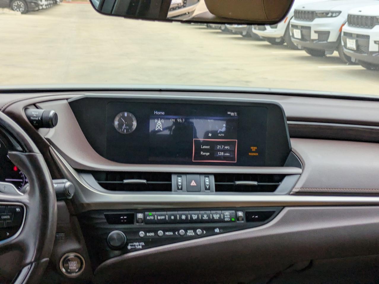 2019 Lexus ES 350 Luxury Castroville TX