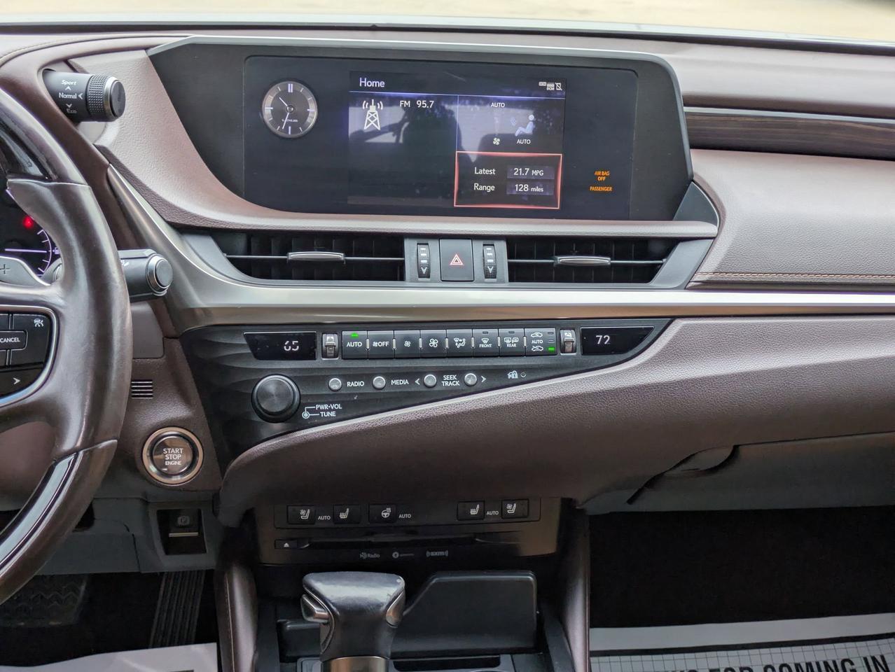 2019 Lexus ES 350 Luxury Castroville TX