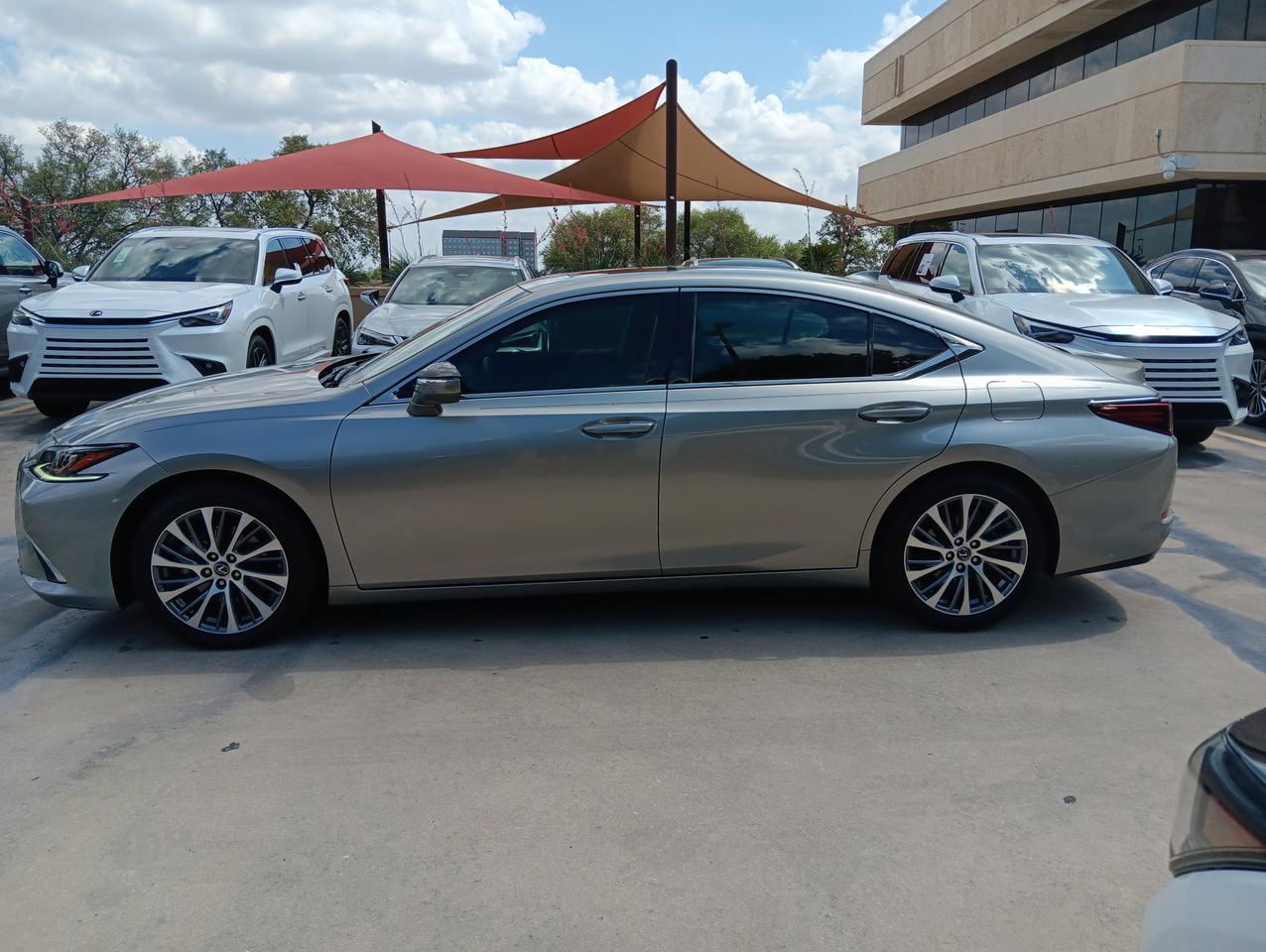 2019 Lexus ES 350 Luxury