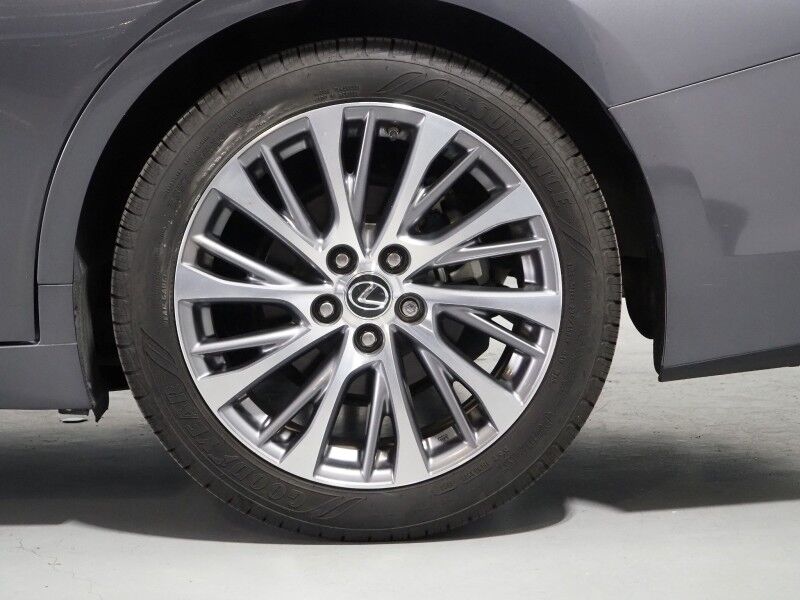 2019 Lexus ES 350 *PREMIUM PKG, NAVIGATION, ADAPTIVE CRUISE, SAFETY ALERTS, BACKUP-CAMERA, MOONROOF, CLIMATE SEATS, HEATED STEERING, INTUITIVE PARK ASSIST, REMOTE START, KEYLESS ENTRY, APPLE CARPLAY Round Rock TX