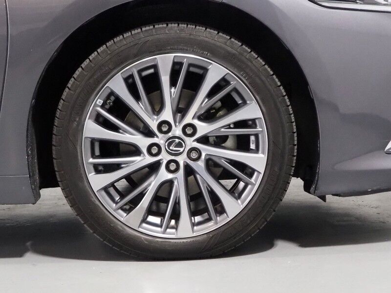 2019 Lexus ES 350 *PREMIUM PKG, NAVIGATION, ADAPTIVE CRUISE, SAFETY ALERTS, BACKUP-CAMERA, MOONROOF, CLIMATE SEATS, HEATED STEERING, INTUITIVE PARK ASSIST, REMOTE START, KEYLESS ENTRY, APPLE CARPLAY Round Rock TX