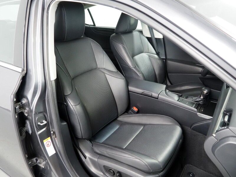 2019 Lexus ES 350 *PREMIUM PKG, NAVIGATION, ADAPTIVE CRUISE, SAFETY ALERTS, BACKUP-CAMERA, MOONROOF, CLIMATE SEATS, HEATED STEERING, INTUITIVE PARK ASSIST, REMOTE START, KEYLESS ENTRY, APPLE CARPLAY