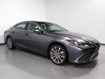 2019 Lexus ES 350 *PREMIUM PKG, NAVIGATION, ADAPTIVE CRUISE, SAFETY ALERTS, BACKUP-CAMERA, MOONROOF, CLIMATE SEATS, HEATED STEERING, INTUITIVE PARK ASSIST, REMOTE START, KEYLESS ENTRY, APPLE CARPLAY