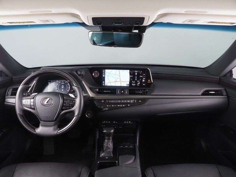 2019 Lexus ES 350 *PREMIUM PKG, NAVIGATION, ADAPTIVE CRUISE, SAFETY ALERTS, BACKUP-CAMERA, MOONROOF, CLIMATE SEATS, HEATED STEERING, INTUITIVE PARK ASSIST, REMOTE START, KEYLESS ENTRY, APPLE CARPLAY