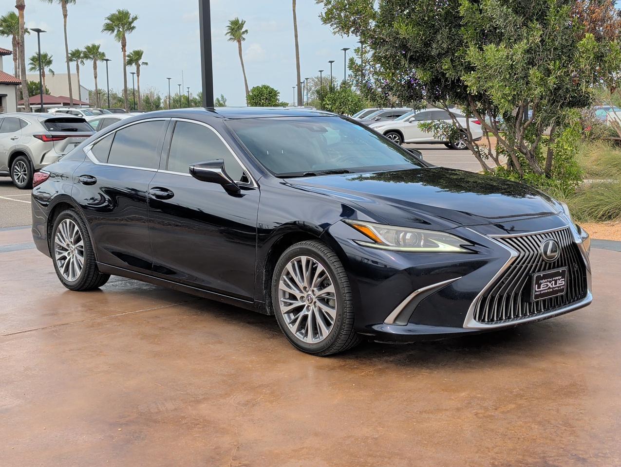 2019 Lexus ES