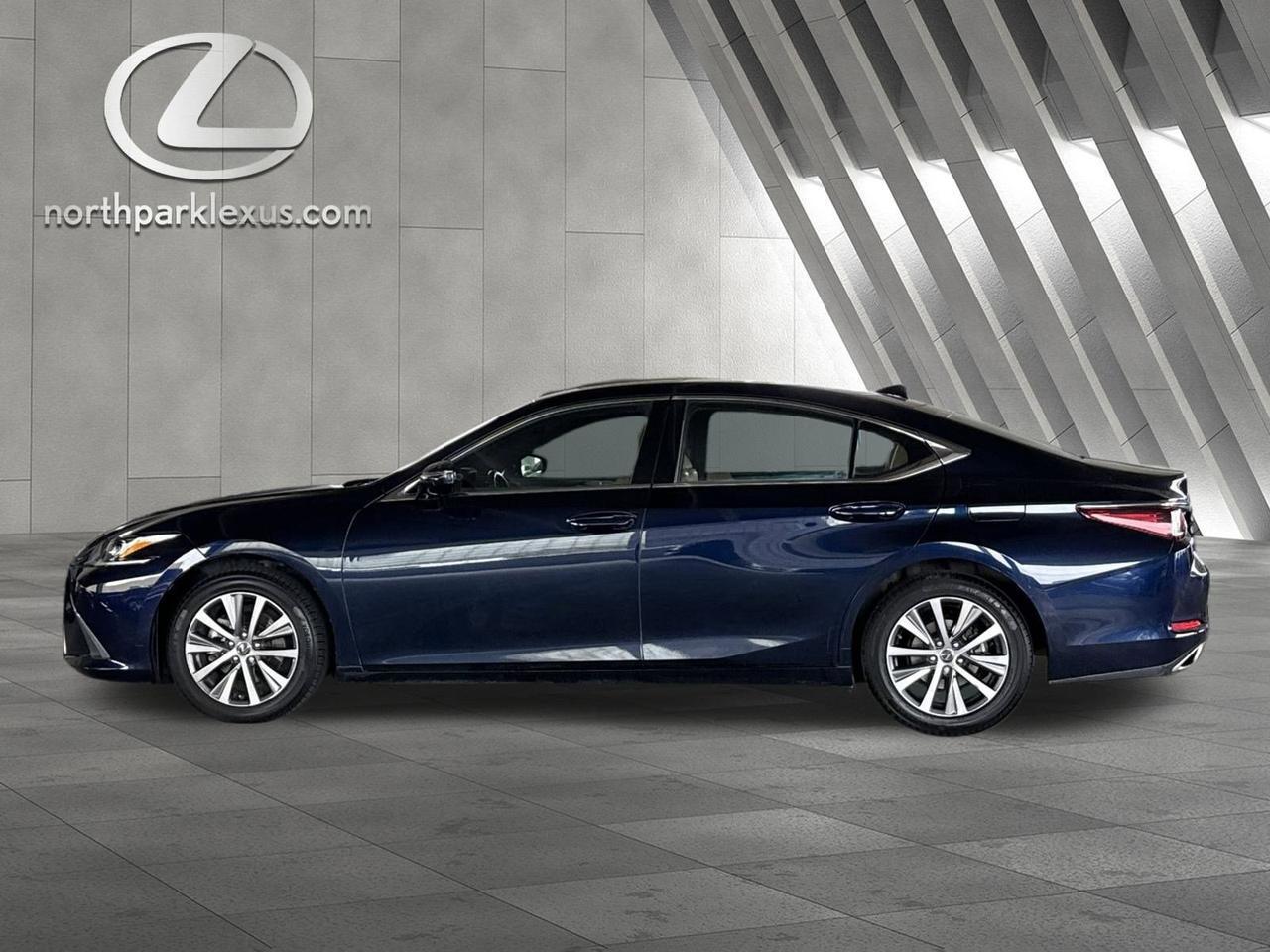 2019 Lexus ES