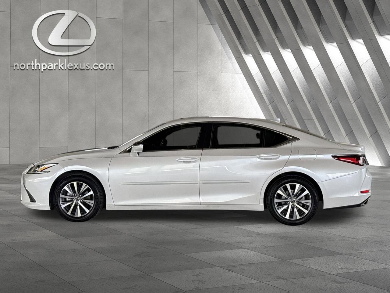 2019 Lexus ES